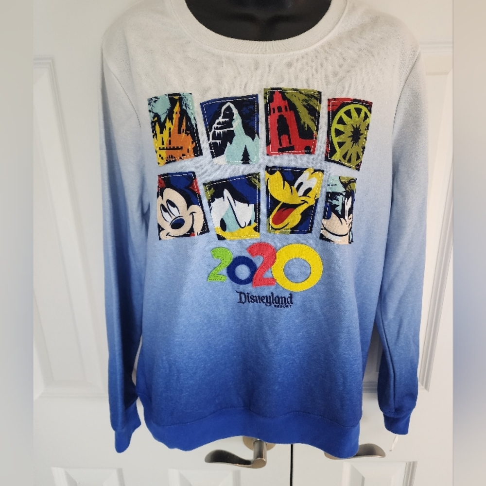 NWT Disneyland Women's Sweatshirt